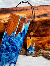 Load image into Gallery viewer, Killarney Yew & Resin Pendant